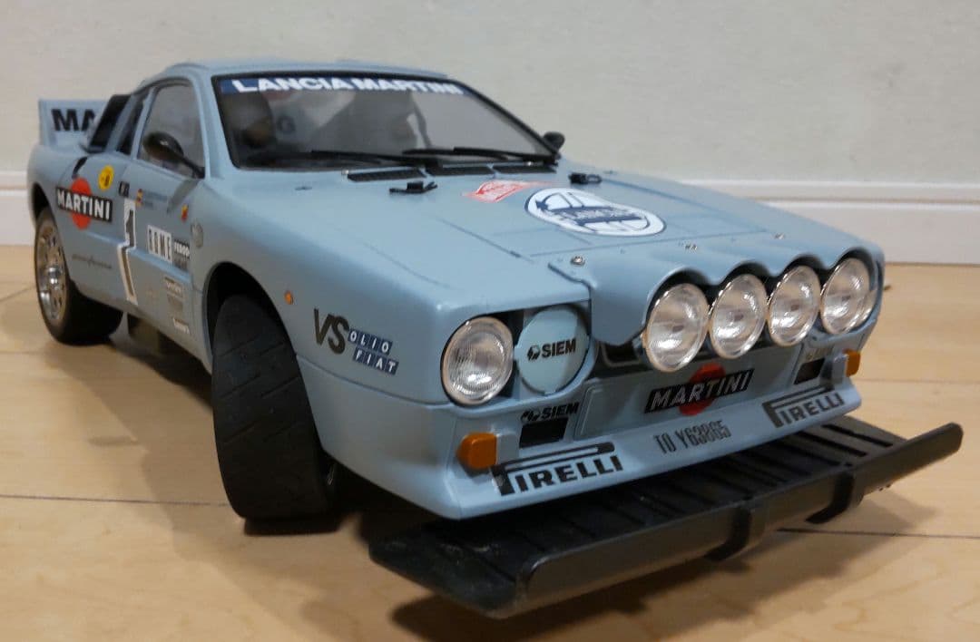 タミヤ　ラジコン　ランチア・ラリー037 予備ボディ（ダート塗装）付セット