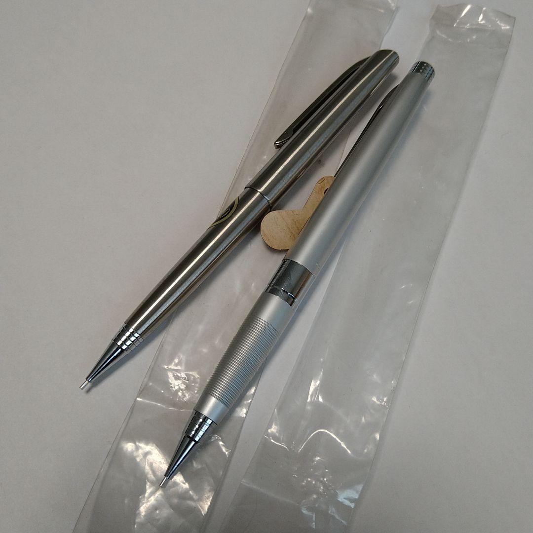 パイロット　シルバー色　ペンシル　プラチナムアングル（ボディノック）