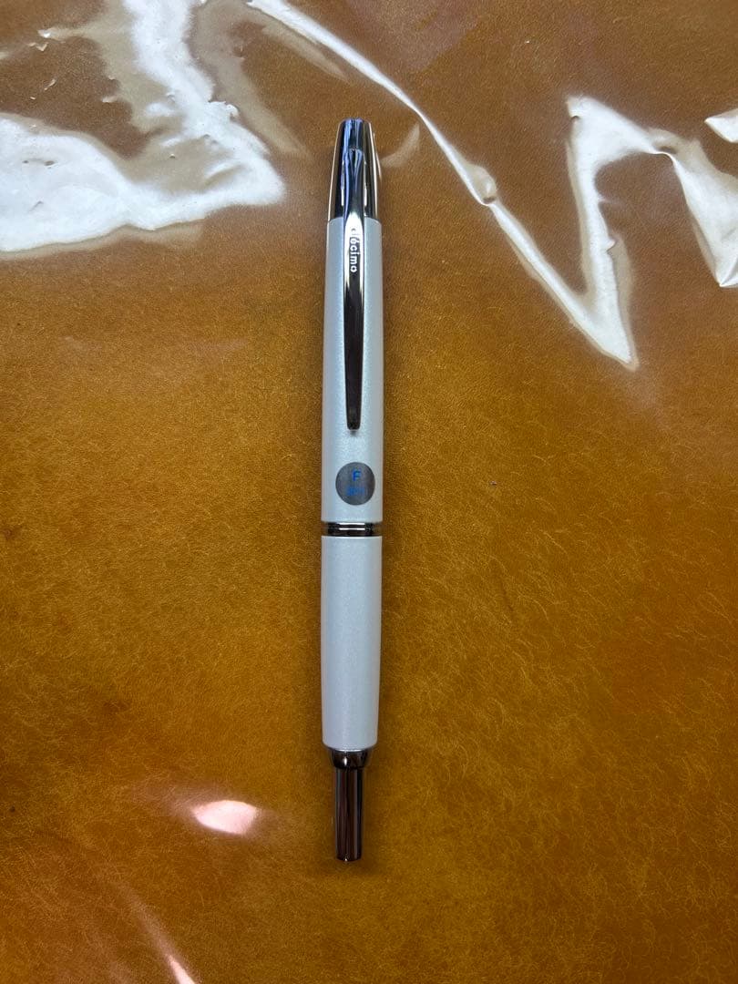 Y*n様 パイロット　キャップレスデシモ　パールホワイト　F