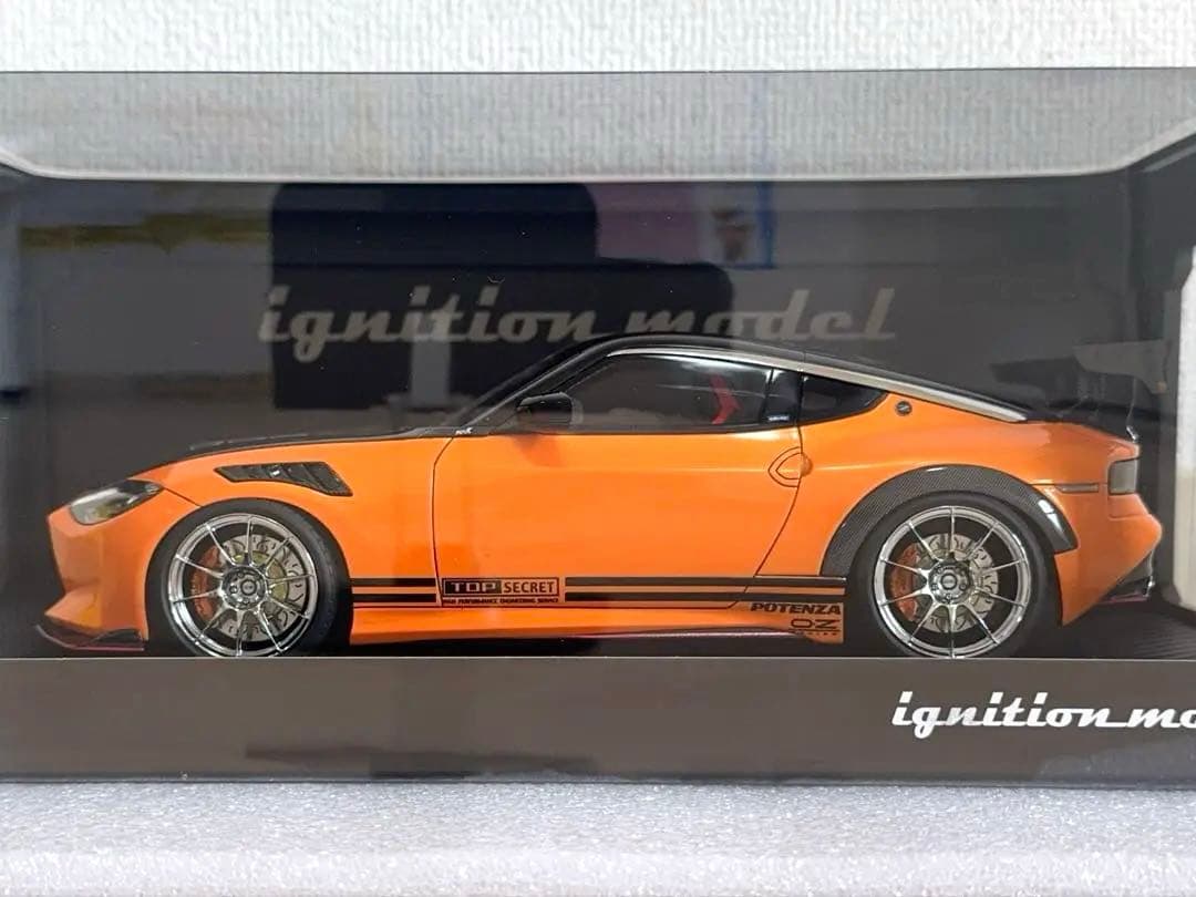 【新品未使用】1/18 TOP SECRET Fairlady Z (RZ34)