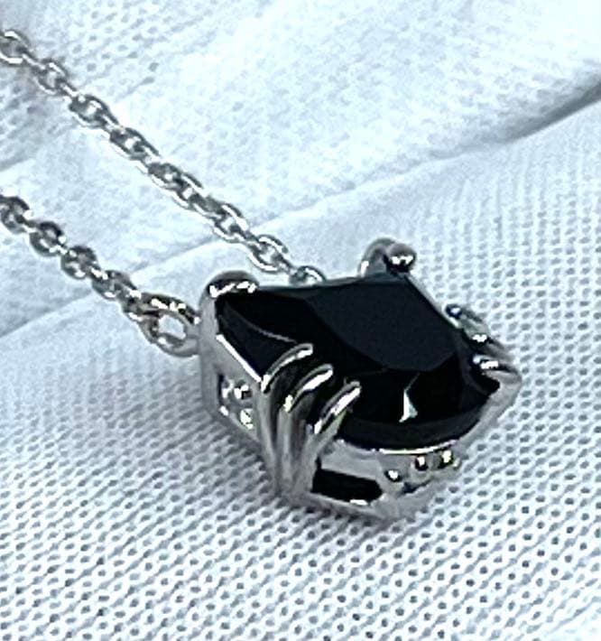 宝石ルース ようやく仕上がりました短期間の限定販売！ネコちゃんペンダント！