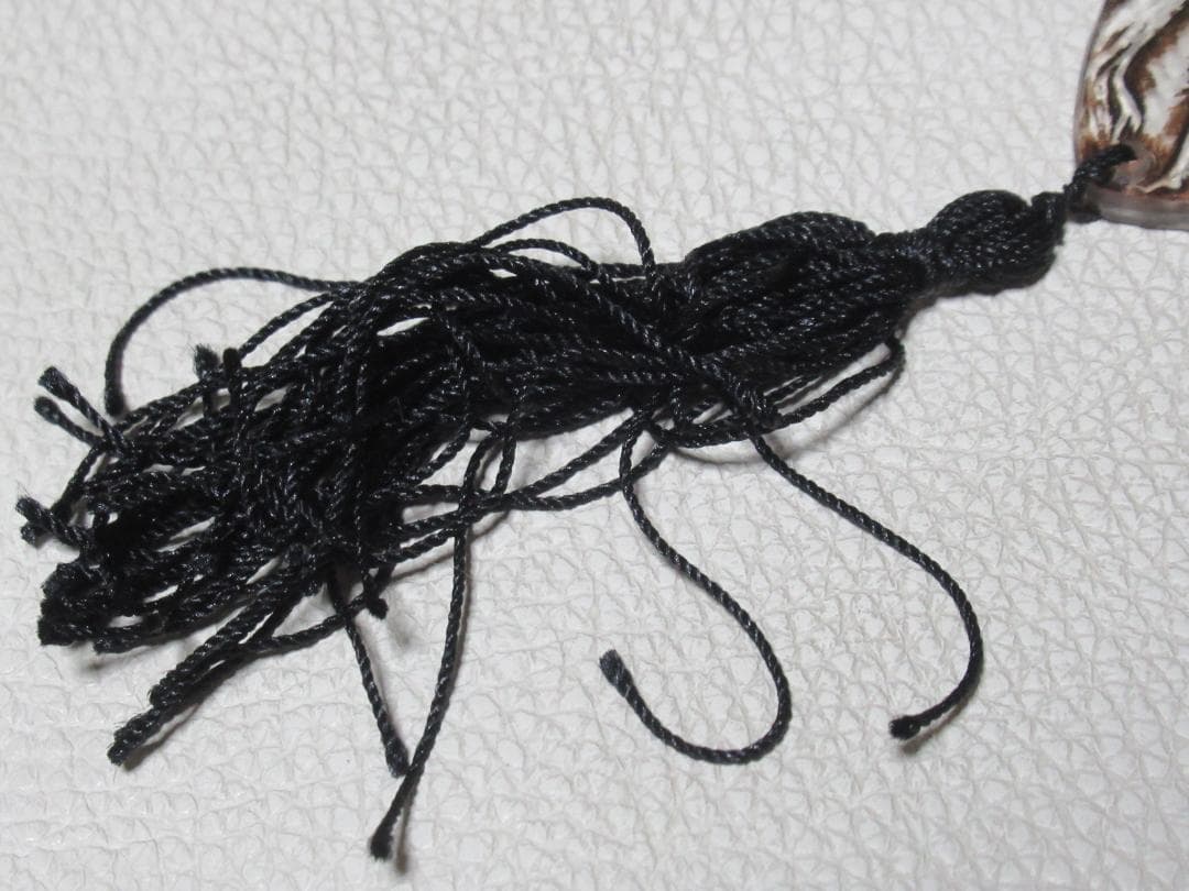 美品1924年作定価22万◆ネ・ラリック『FIORET』ペンダント 黒パチネ彩色