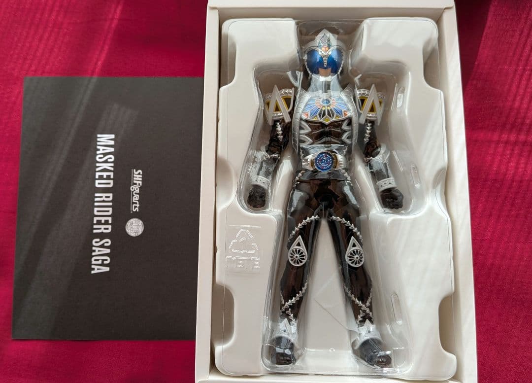 真骨彫製法 S.H.Figuarts 仮面ライダーサガ