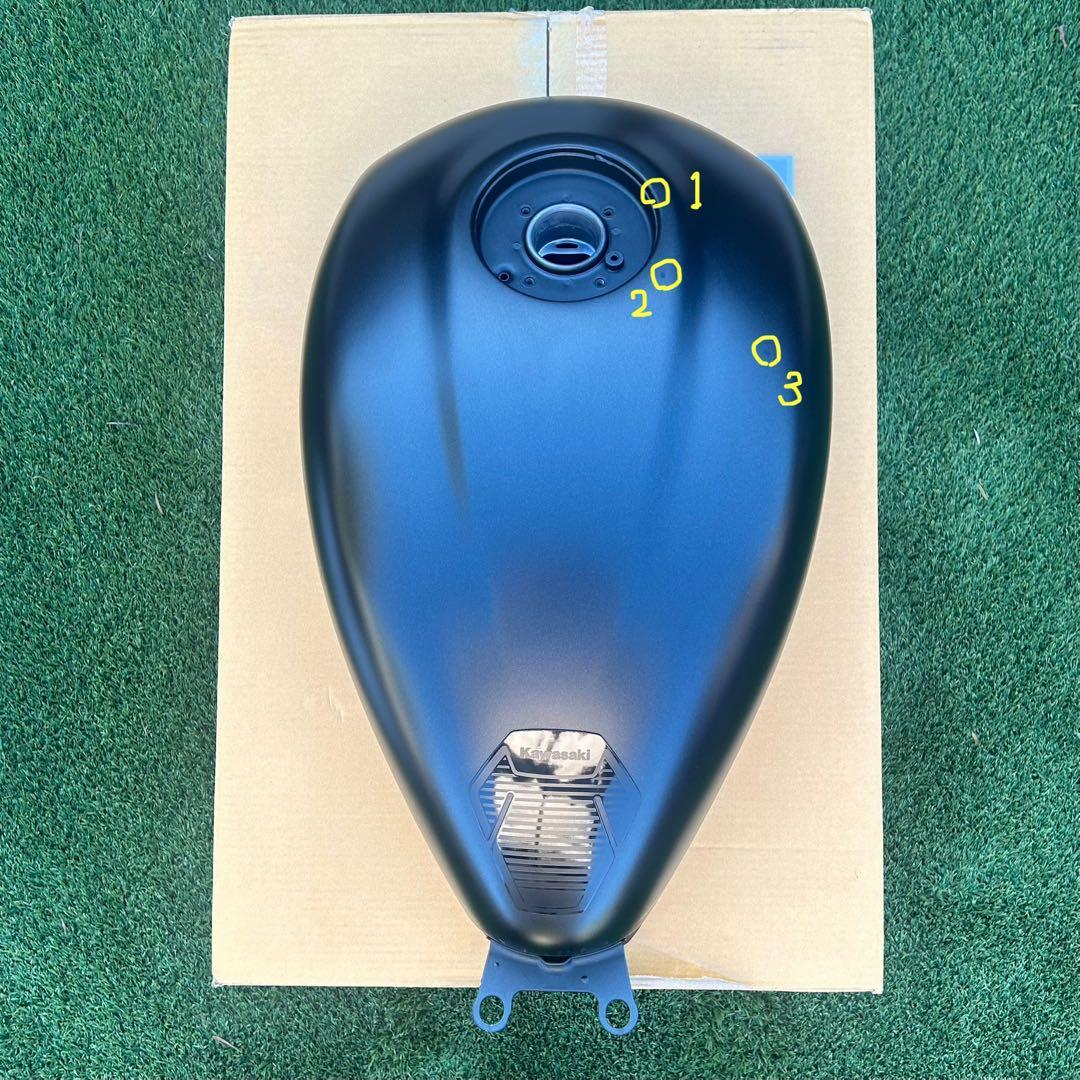 カワサキ　新型エリミネーターマットブラック　タンク・パッド付