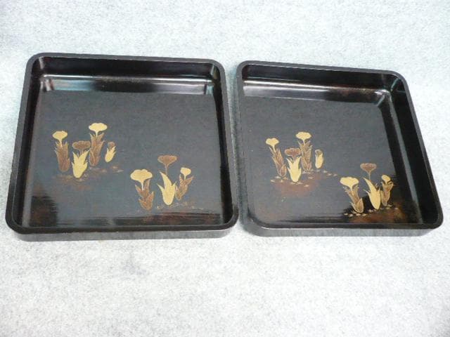 蒔絵 小蓋 2枚 一対 [B23647] 黒塗 花柄 漆器 漆芸 茶道具 菓子器