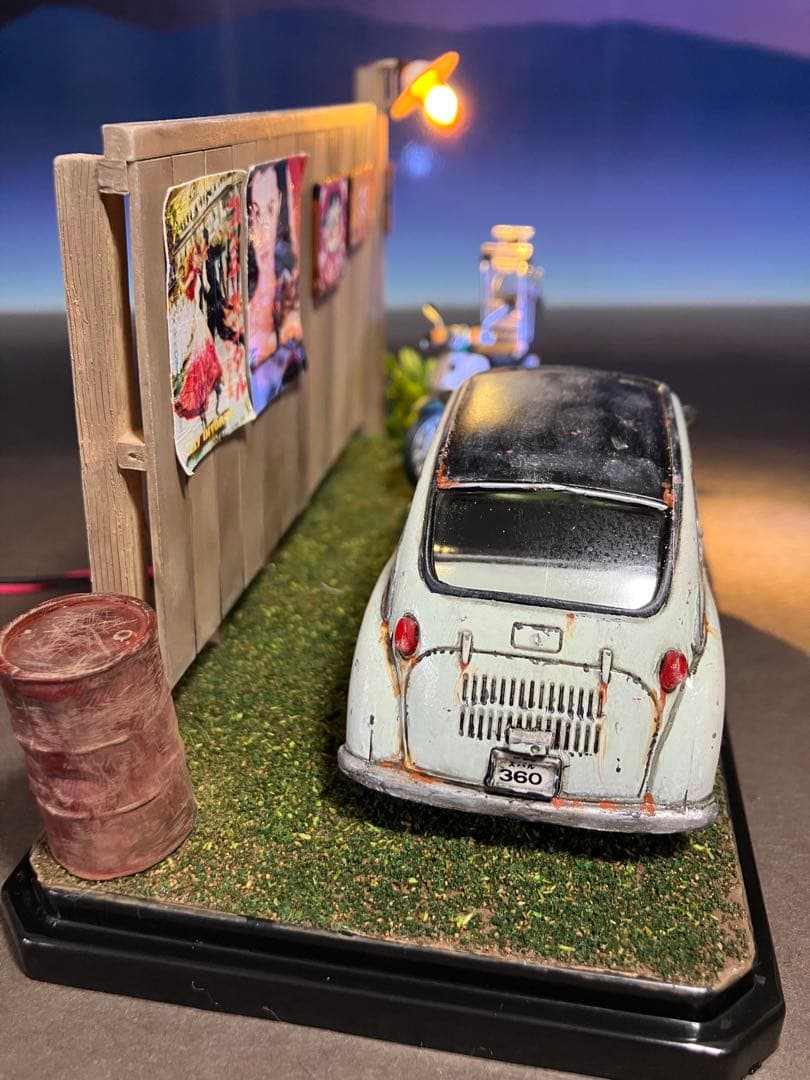 1/32 自作ジオラマ完成品 スバル360&カブ 昭和レトロな風景 LED照明