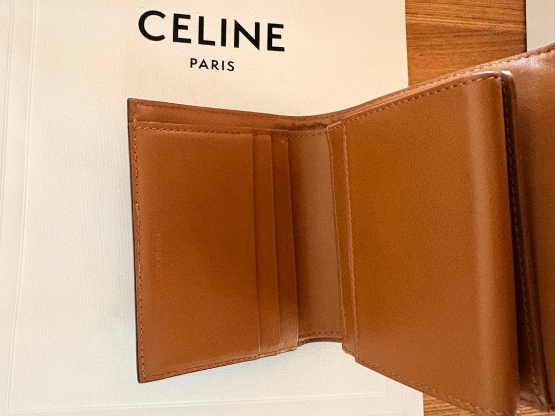 【CELINE】トリオンフ スモール 三つ折り財布 箱付き