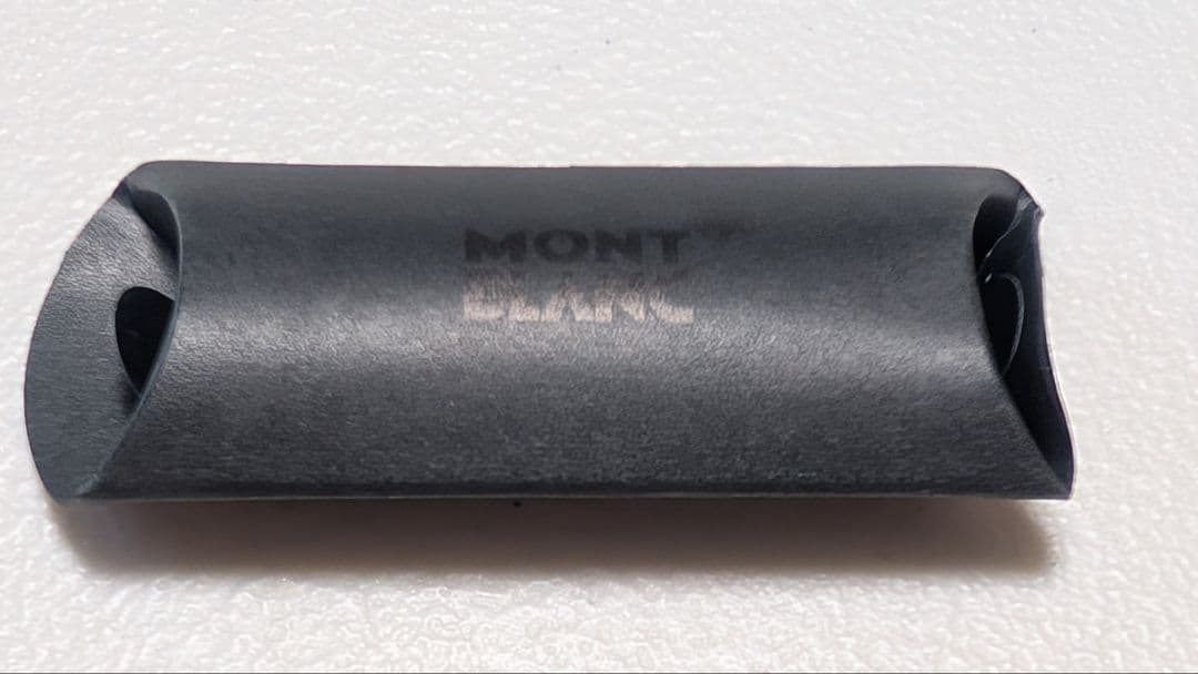 【限定品】モンブラン 万年筆 スターウォーカー ブラックミステリー ペンケース