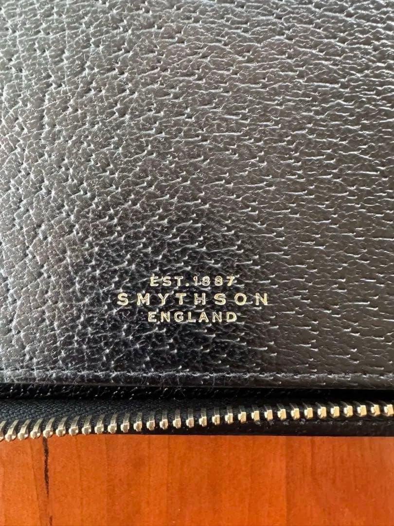 SMYTHSON ブラック レザー ドキュメントフォルダー　A5サイズ