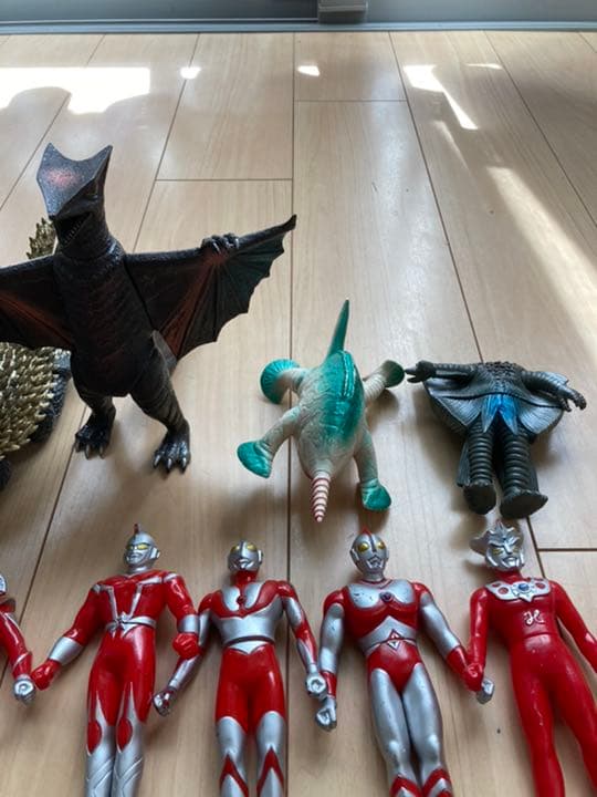 ⭐︎昭和物⭐︎『ウルトラマン　ソフビ＆ガメラ、アンギラス、ギャオス等』⁑合計１３体
