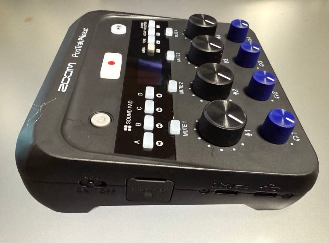 ズーム ZOOM マルチトラックレコーダー USBオーディオ機能付 P4next