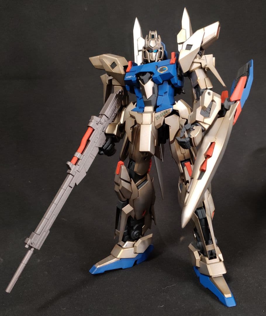 ガンプラ 塗装済完成品 MG 1/100 デルタプラス