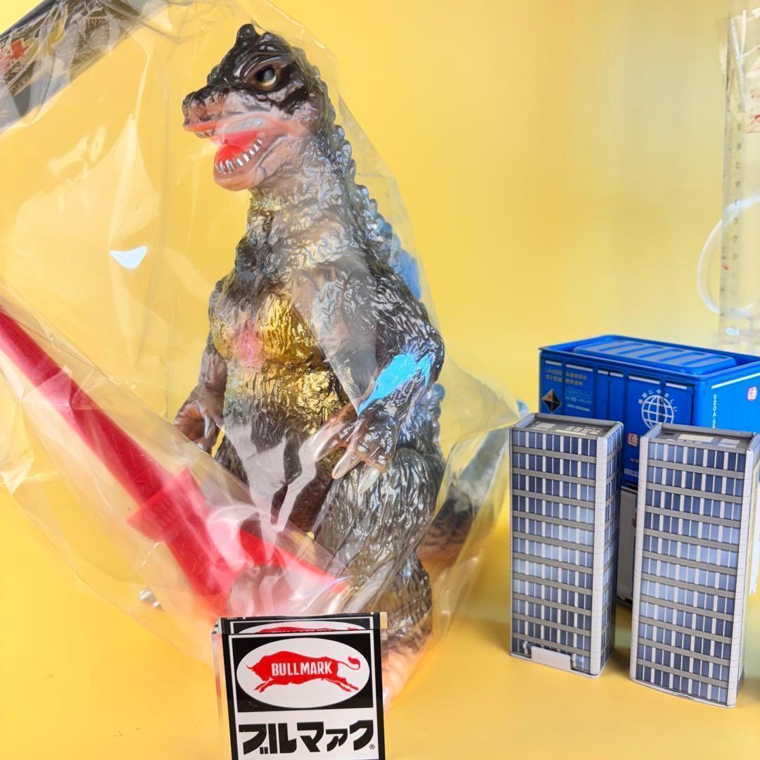 ブルマァク ゴジラ 50 ガンメタ 東京タワー と ブルマァク アクリル板付