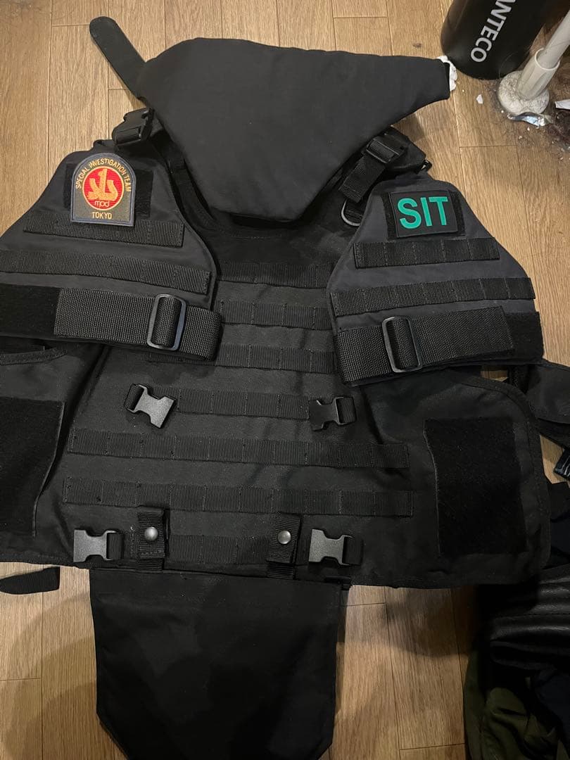 タクティカルベスト＆ボディアーマー ブラック POLICE 捜査一課SIT風
