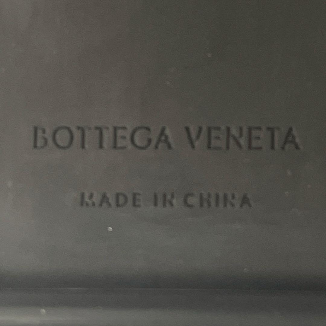 BOTTEGA VENETA イントレチャート iPhone14Pro ケース