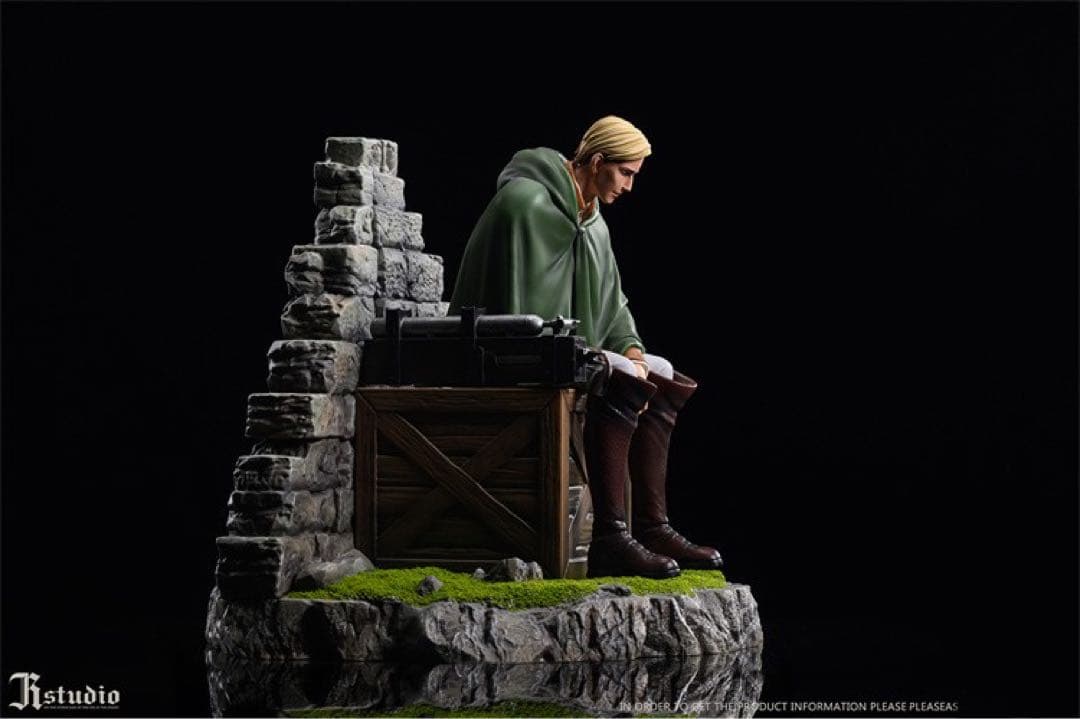 進撃の巨人 エルヴィン·スミ  ガレージキット ガレキ スタチュー②