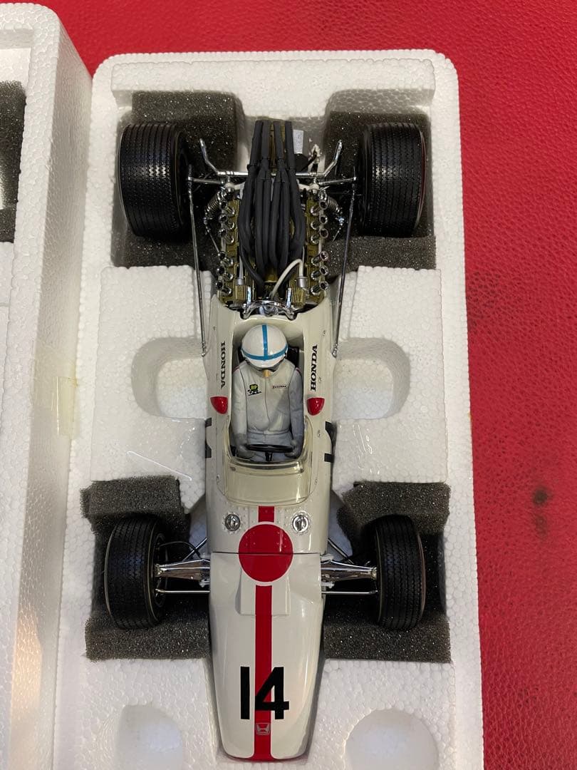 エブロ　　HONDA RA300 F1