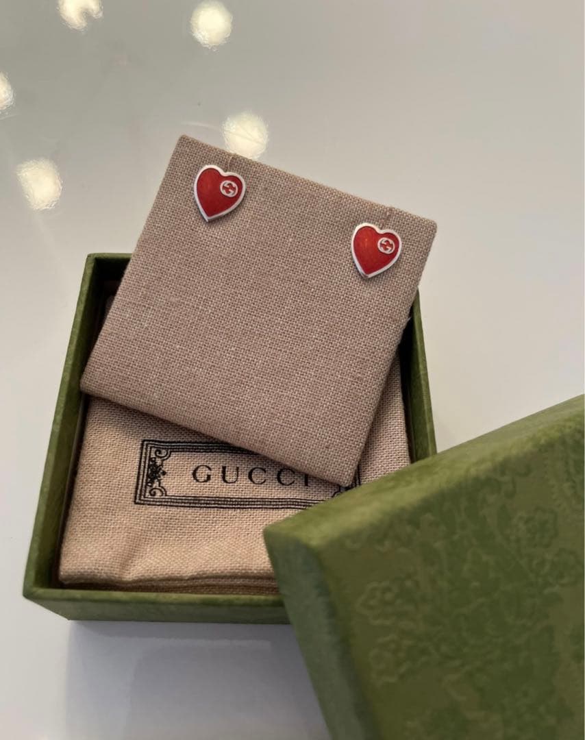 新品未使用 GUCCI グッチ インターロッキングG ハート付き ピアス