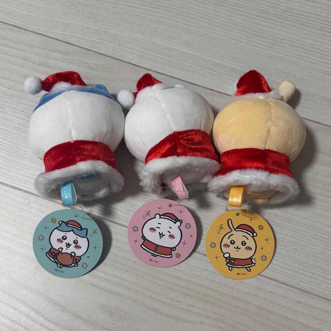 ちいかわ サンタさんだ！持ちますマスコット3個セット