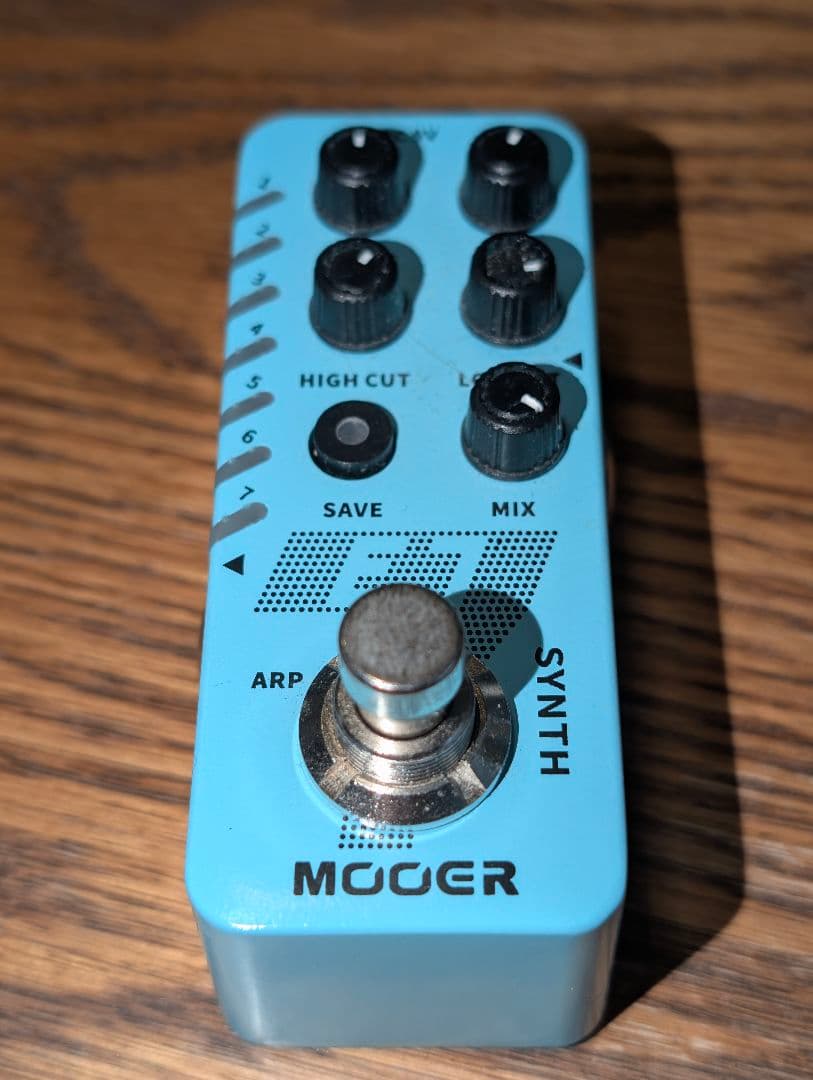 MOOER E7 SYNTH ギターエフェクター