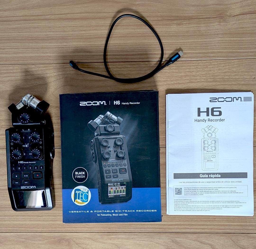ZOOM H6 Handy Recorder 本体と付属品