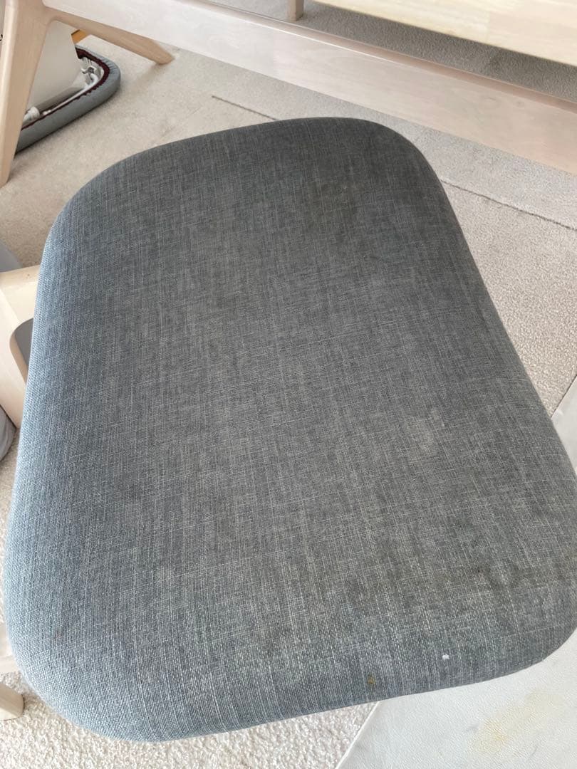 木製ダイニングテーブルとグレー椅子セット［直接譲渡］［江東区］