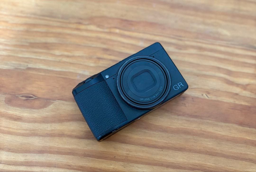GR コンパクトデジタルカメラ ブラック