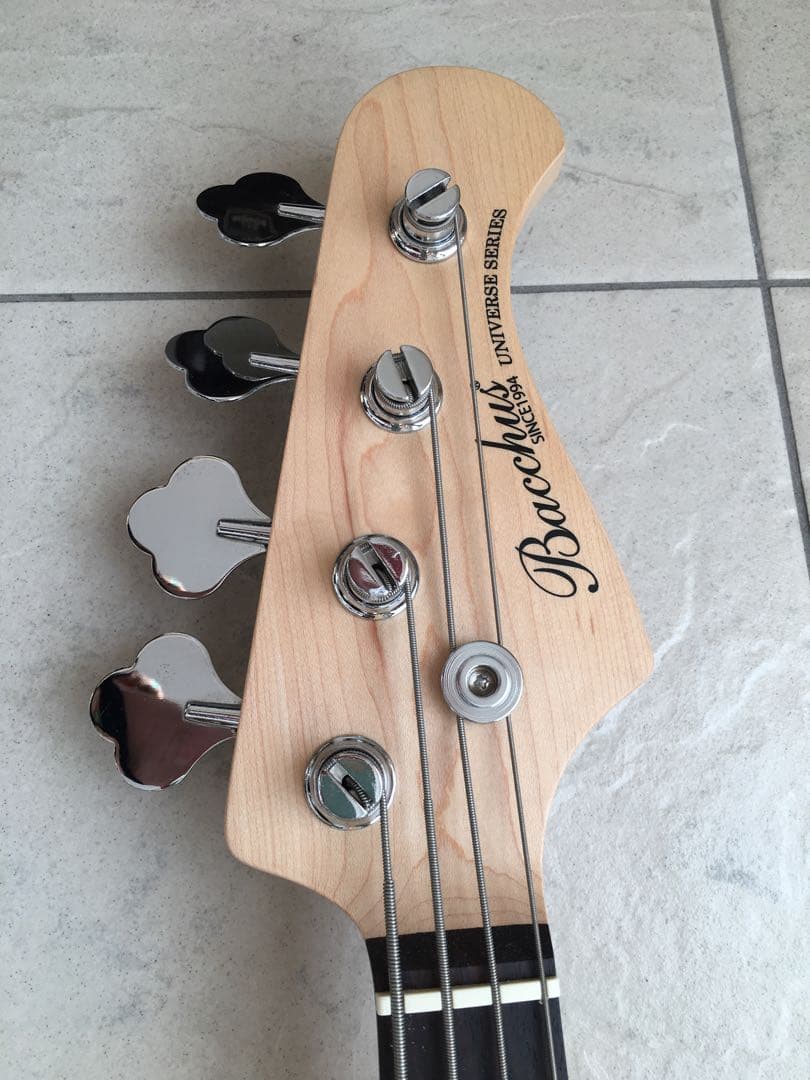 bacchus universe series silver バッカス　ベース