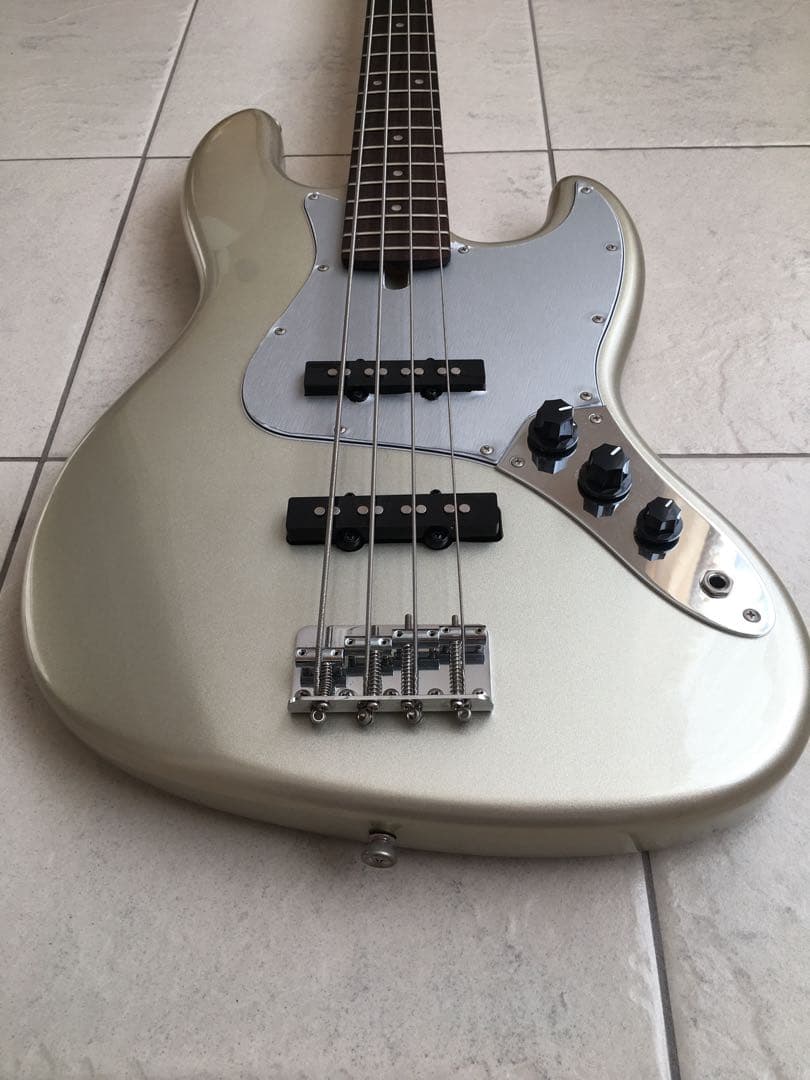 bacchus universe series silver バッカス　ベース