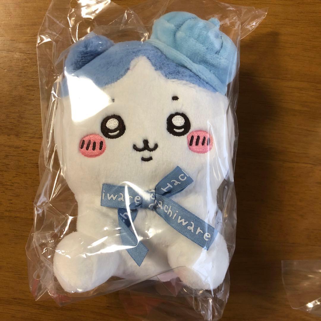 ちいかわ　東京みやげ　ちいかわぬいぐるみ　お座りぬいぐるみ　ハチワレ　古本屋