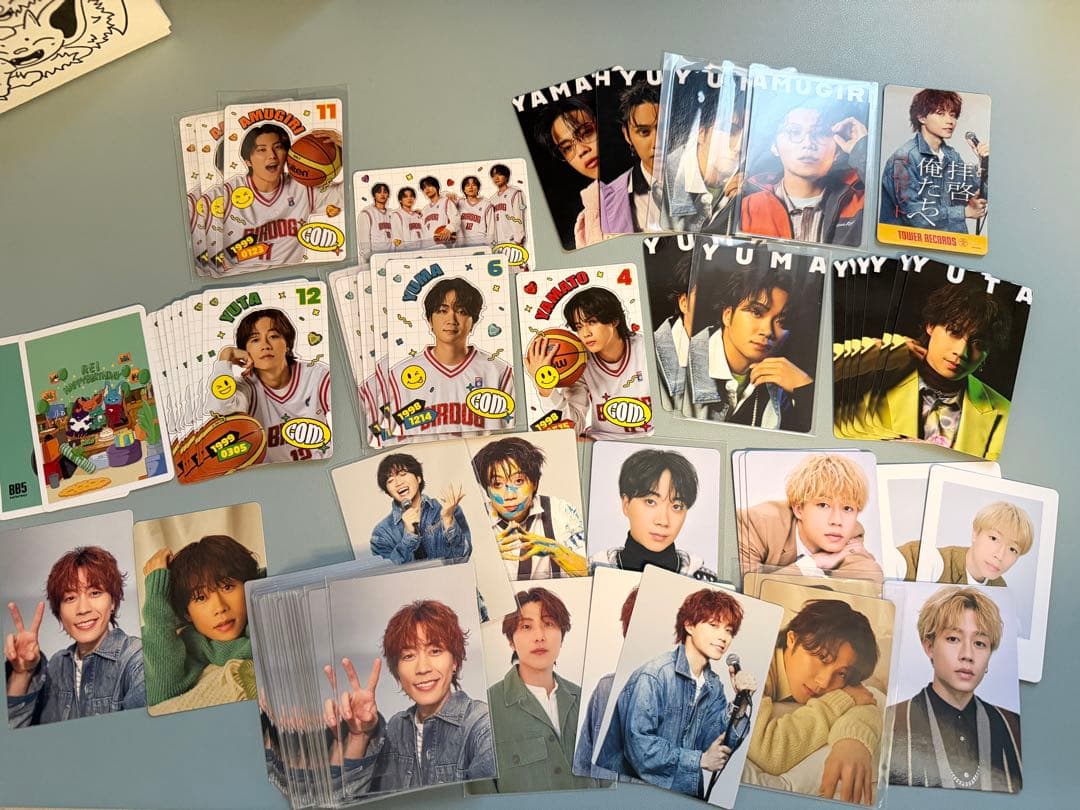 コムドット　トレカ(261枚)アクリルスタンド(7個)CD まとめ売り