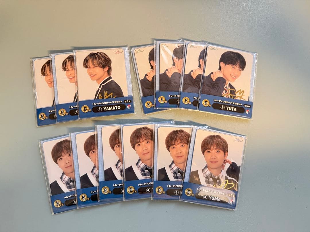 コムドット　トレカ(261枚)アクリルスタンド(7個)CD まとめ売り