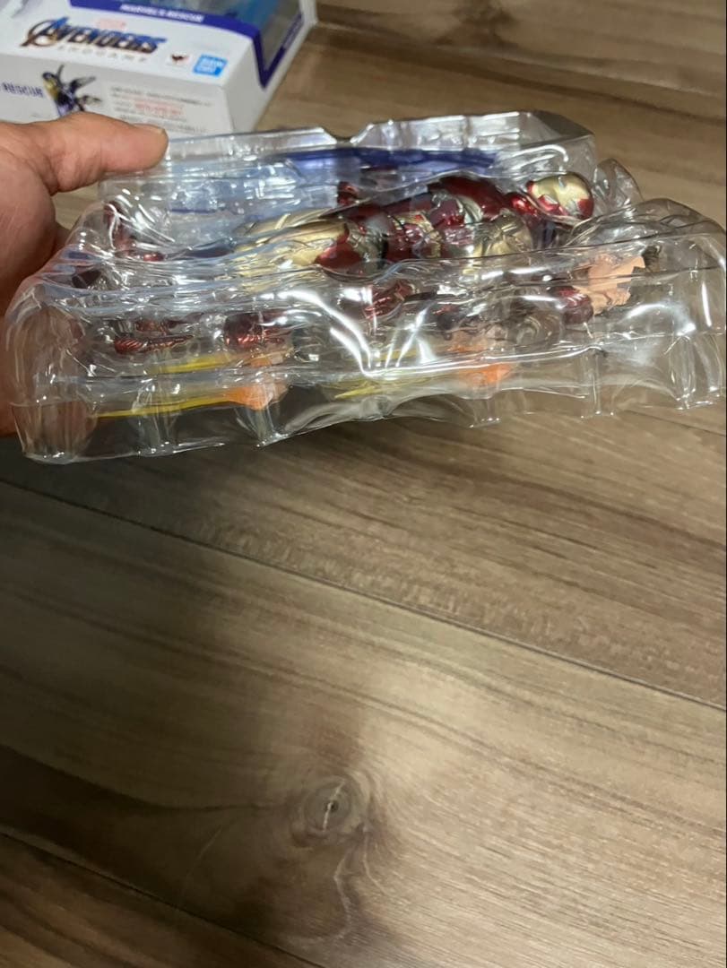 アイアンマン MK-85 & マーベル・レスキュー セット