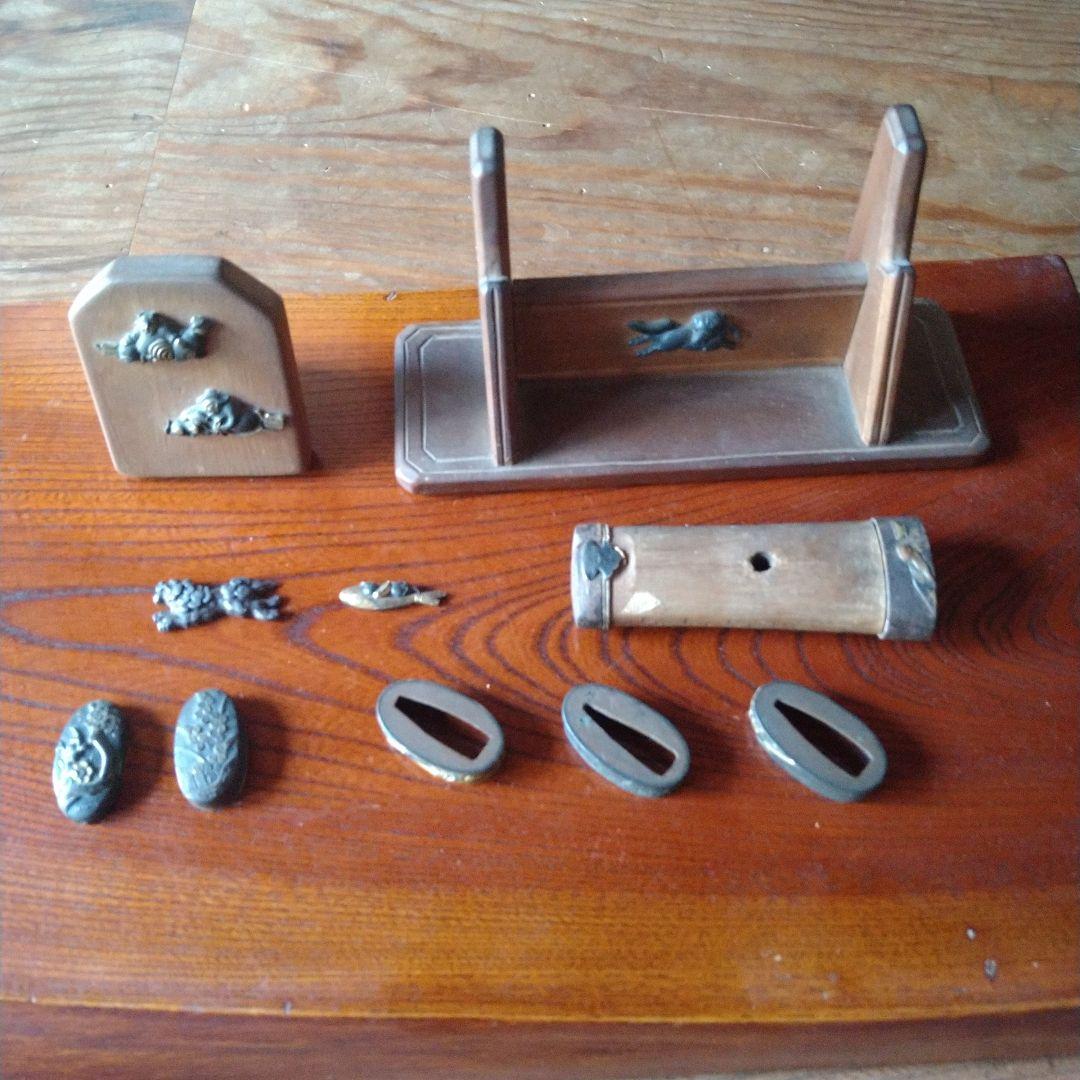 刀の縁頭　目貫　12点