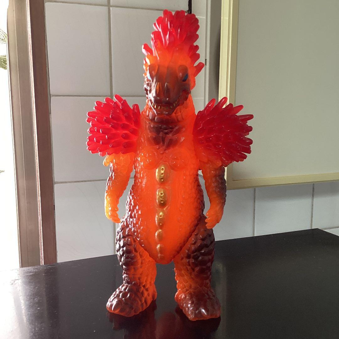 円谷コミュニケーションズ　ベロクロンミサイル全弾発射　怪獣郷　美品