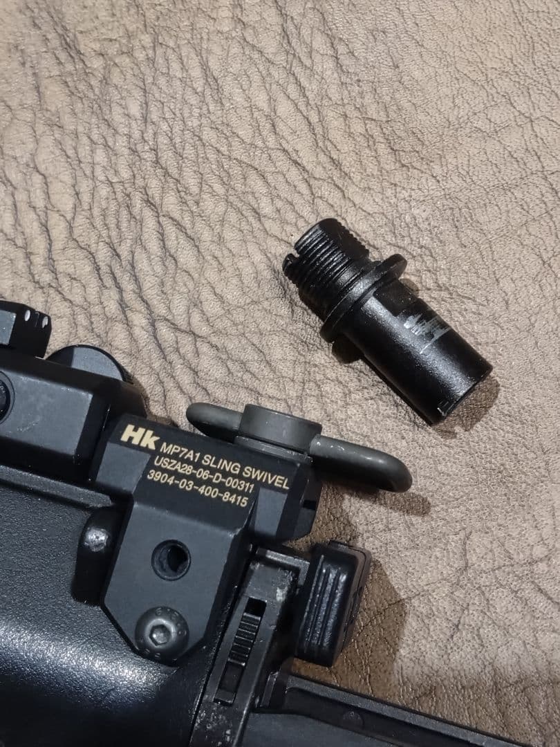 東京マルイ　コンパクト電動マシンガン　MP7A1 内部カスタム　バッテリー付