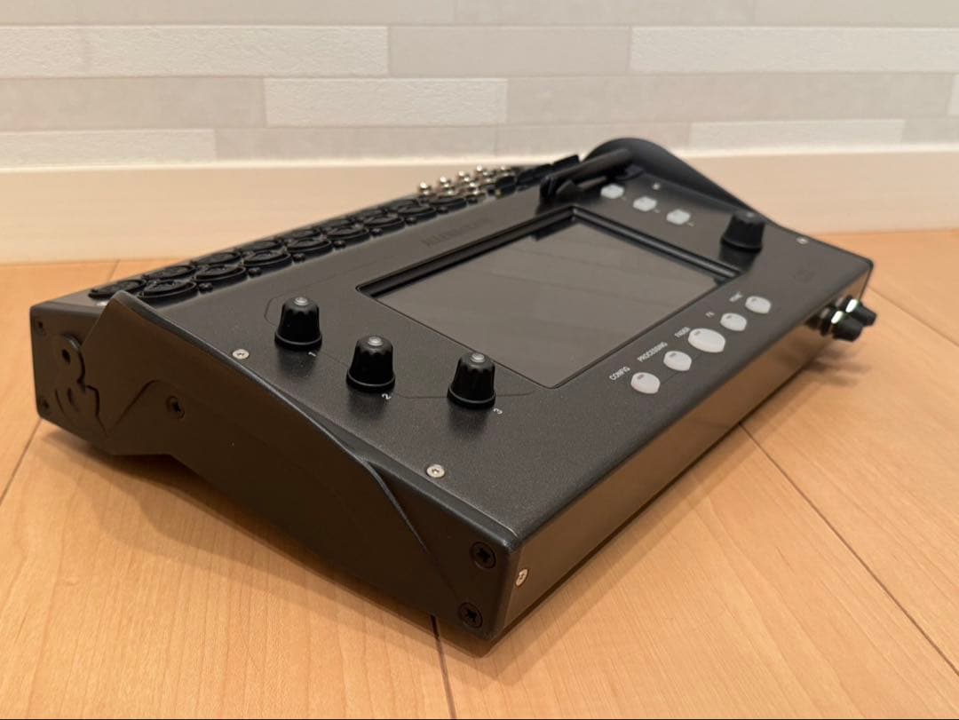 ALLEN&HEATH ( アレンアンドヒース ) CQ-18T