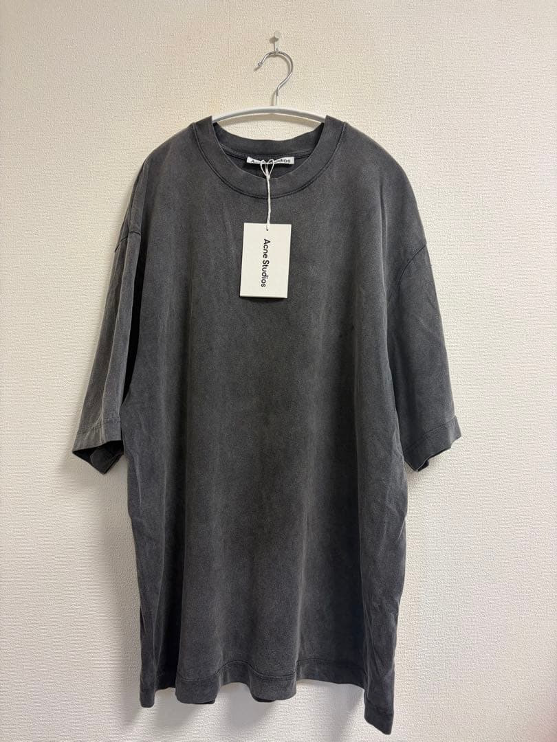 Acne Studiosアクネストゥディオズ　フェード加工クルーネック Tシャツ
