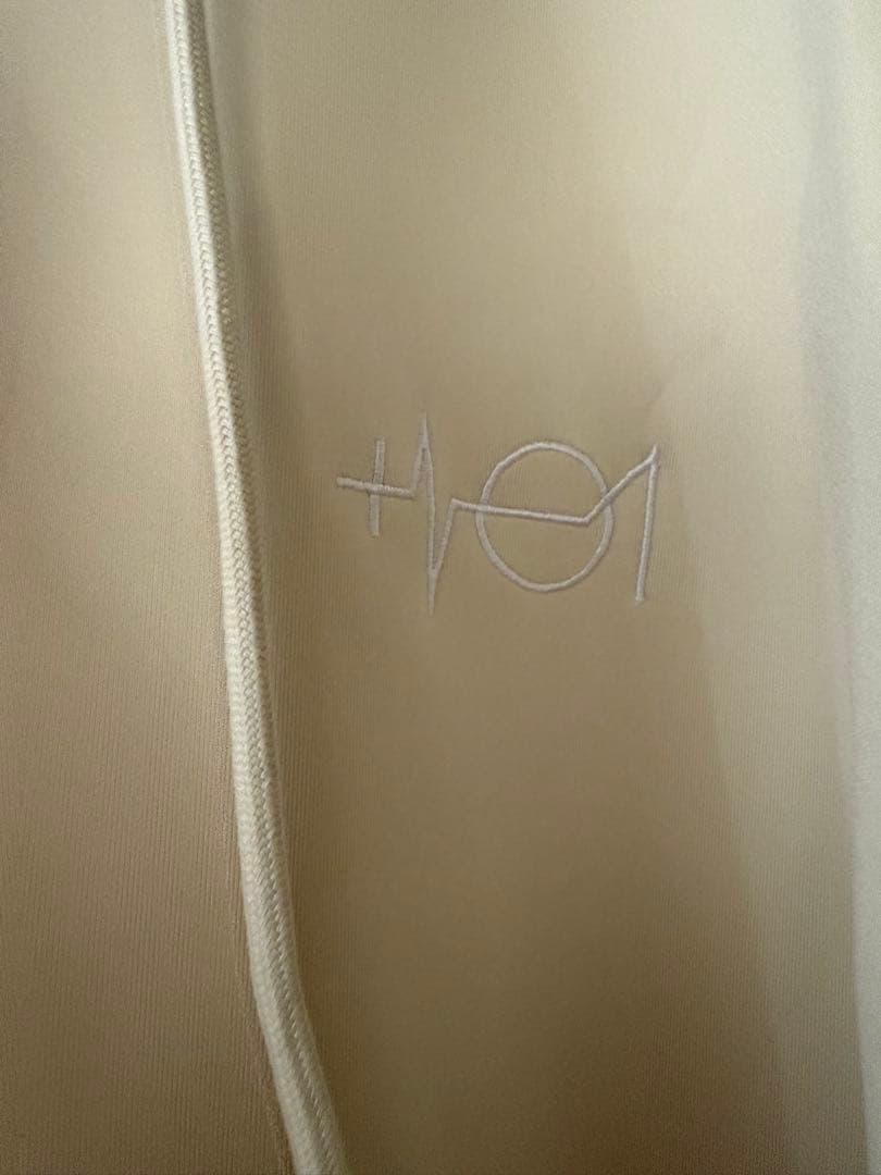 TM NETWORK YONMARU＋01ホワイトパーカーLサイズポーチ付き