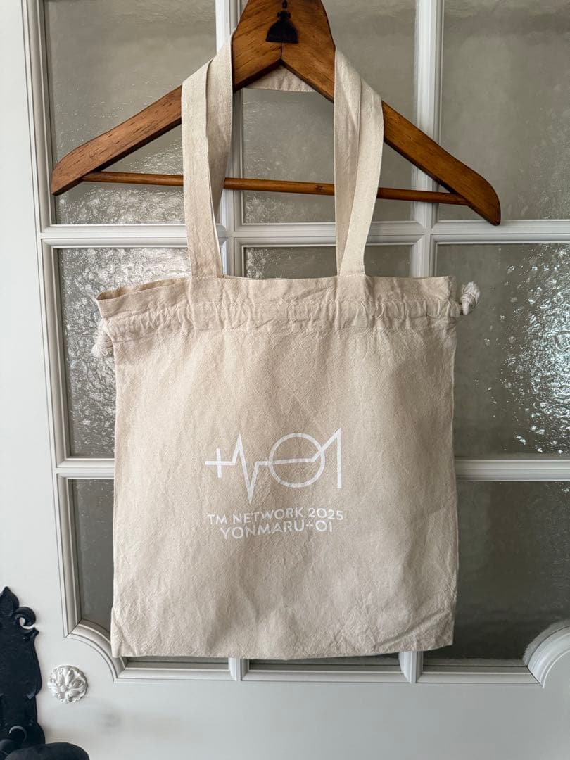 TM NETWORK YONMARU＋01ホワイトパーカーLサイズポーチ付き