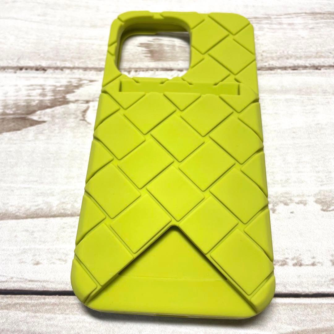 BOTTEGA VENETA ライムグリーン iPhoneケース　カードポケット