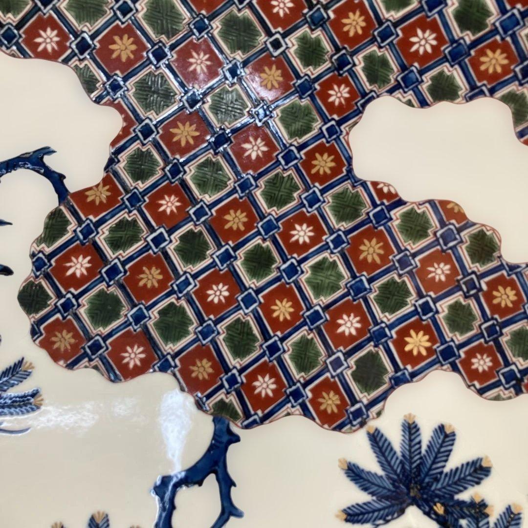 【源右衛門】古伊万里の伝統　日本の名窯　舘林源右衛門作　染錦亀甲松絵　超特大皿