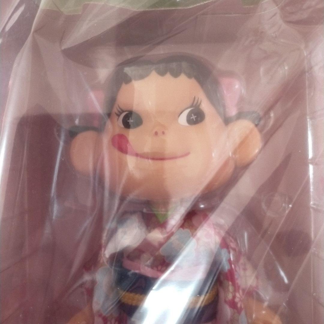 新品未使用未開封 不二家 ペコちゃん 首振り人形