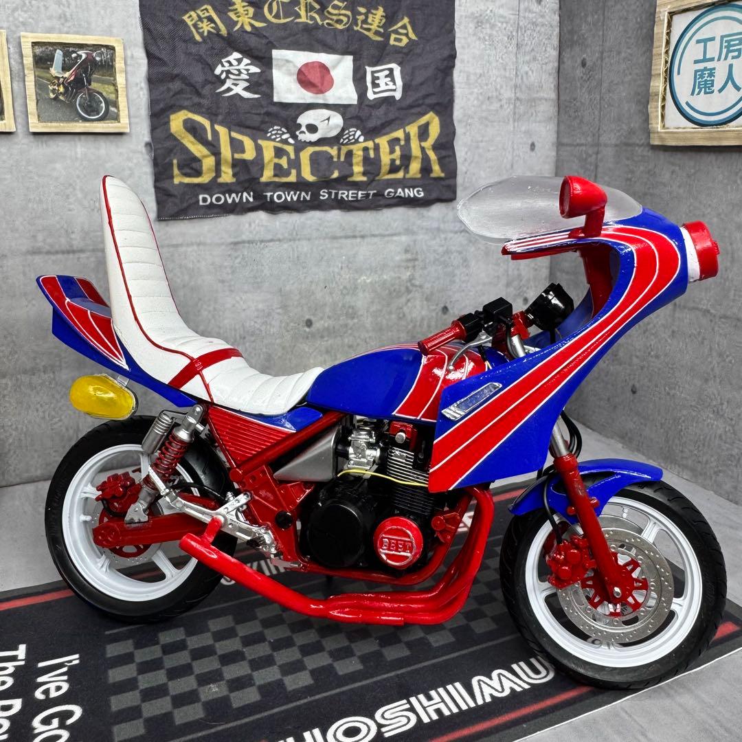バイクプラモデル（ゼファー完成品）