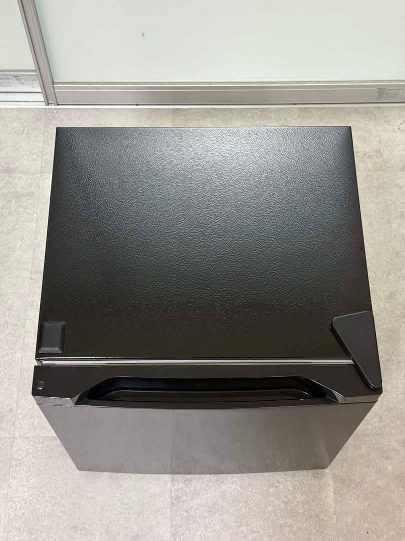 【美品】アイリスオーヤマ 2025年製 冷凍庫 31L