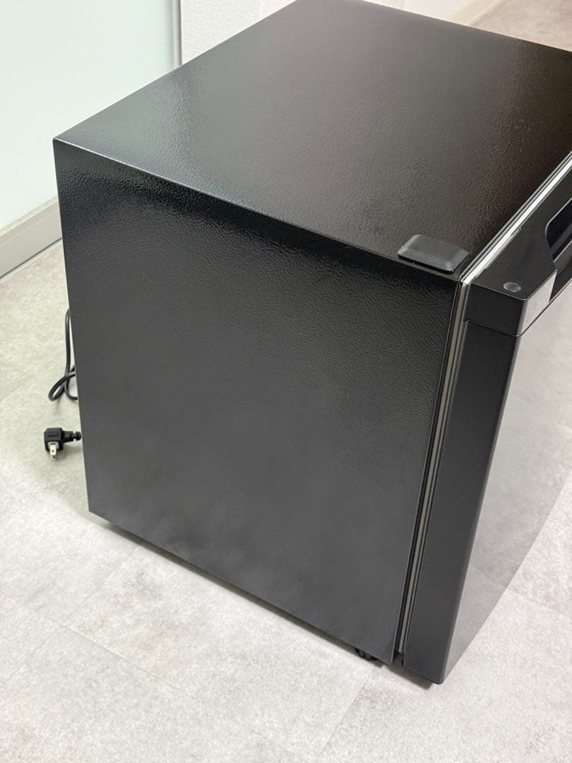 【美品】アイリスオーヤマ 2025年製 冷凍庫 31L