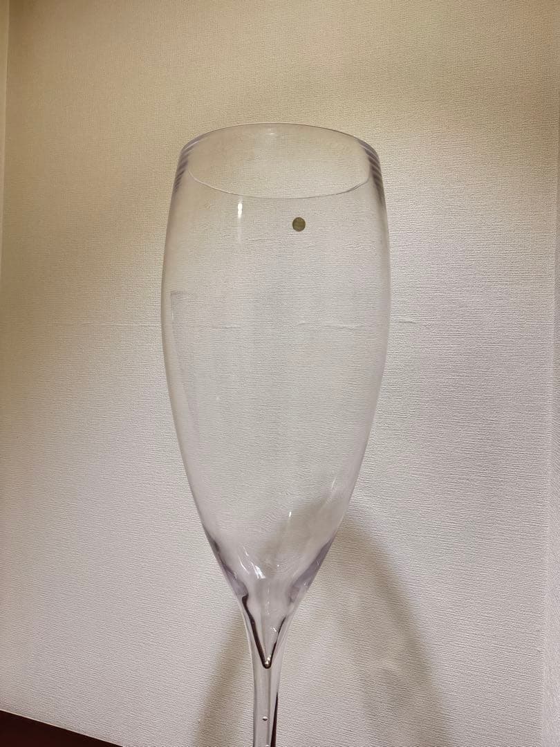 巨大シャンパングラス　店舗イベント　花瓶　インテリア　デカ盛りパーティー風水