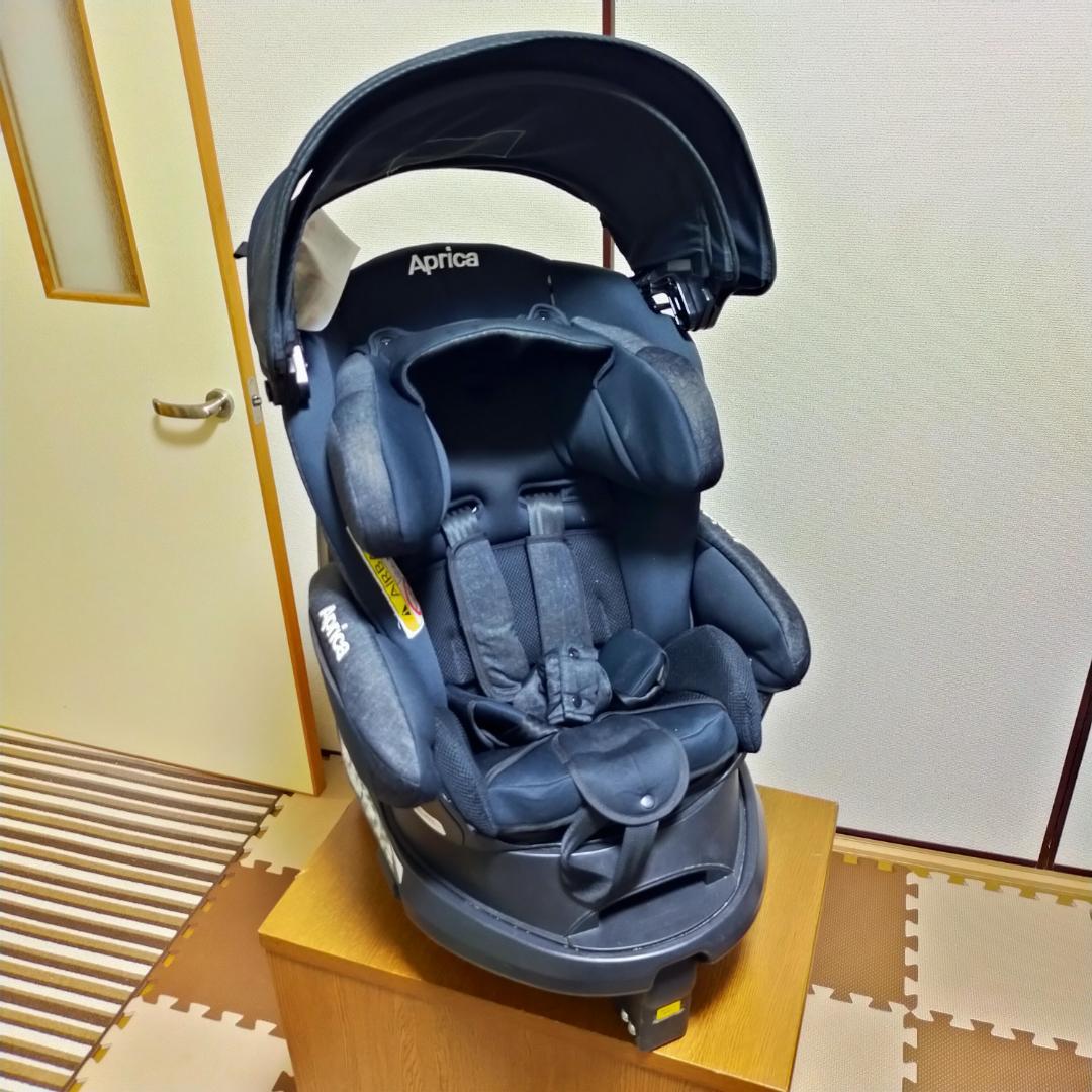 Aprica アップリカ フラディアグロウISOFIX チャイルド ブラック