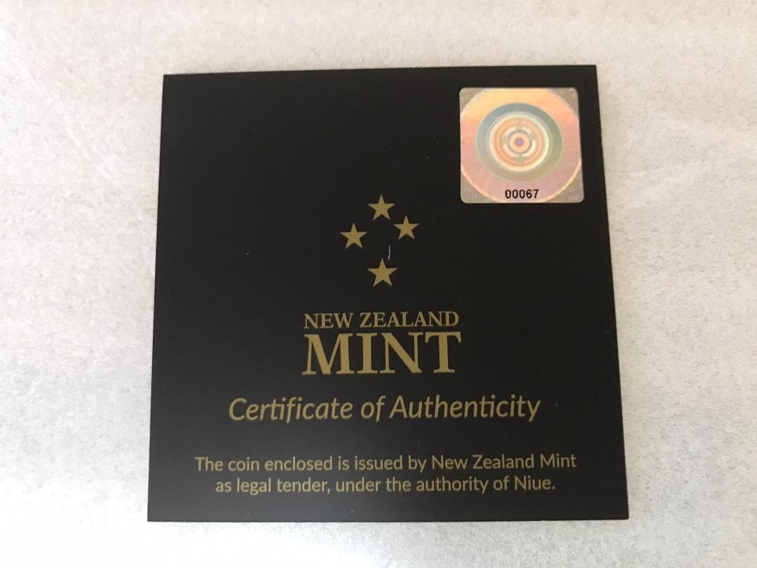 Disney ディズニー 100周年  世界限定250枚 レアアイテム