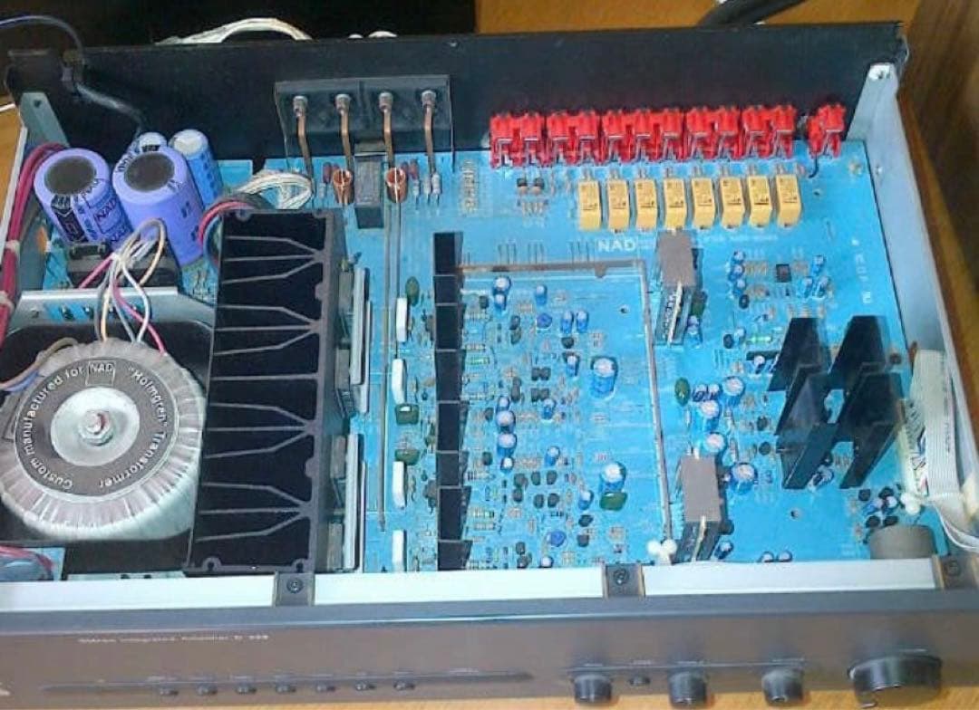 G*i様 NAD C320 プリメインアンプ